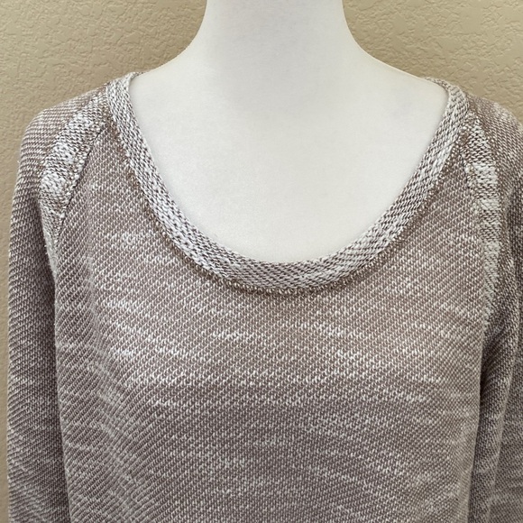 Kut from the Kloth Stylish Tan and White Knit Pullover Lightweight Sweater. XL - Picture 3 of 11